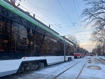 В Калининграде второй день подряд стоят трамваи