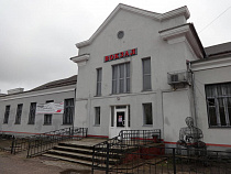 В Гусеве завершили ремонт пассажирской платформы