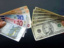 Новые рекорды курсов доллара и евро