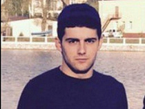 Разыскивается парень, избивший калининградца в районе сквера «Быки»