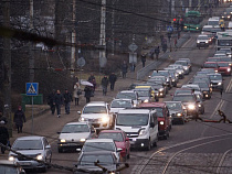 Из-за пробок на работу опаздывают 44% калининградцев