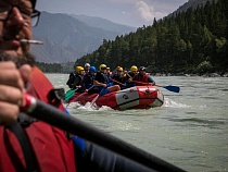 Вице-премьер Илья Баринов сплавился по рекам Алтая