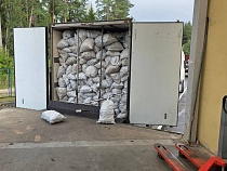 В Литве вместо огурцов для Калининграда в фуре нашли белорусские сигареты