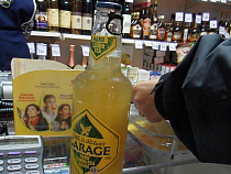 Полиция: документы “кафе” дают право торговать спиртным круглосуточно