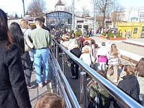 Лавины туристов будут сходить с поездов у моря каждые полчаса