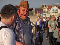 Власть решила приструнить уличных певцов в Калининградской области