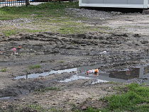 Женщина судится с администрацией Пионерского из-за дороги не по ГОСТу