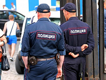 Калининградец пробил стену магазина и вытащил оттуда сигареты и зажигалки на 53 тысячи рублей