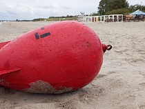 В Балтийске на пляже увидели неопознанный объект