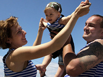 В Калининграде отметят День тельняшки