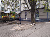 На Ленинском проспекте снесли две торговые палатки