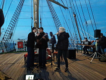 Диана Арбенина сыграла на борту калининградского “Крузенштерна” (фото, видео)