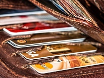 Уголовник за сутки обчистил банковские счета двух жителей Калининграда