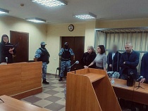 Избивших женщину экс-депутатов из Янтарного заставят работать 