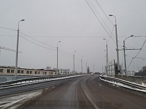 «Асфальт залит ерундой»: в Калининграде массово жалуются на заносы