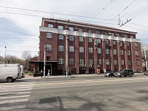 Молодая девушка в Калининграде стала воровать заказы вместо их выдачи