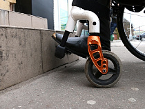 Соцзащита через суд компенсирует инвалиду оплату зимней обуви на протез