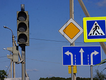 На перекрестке улиц Суворова и Камской отключат светофор