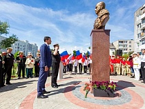 Алиханов открыл в Балтийске памятник адмиралу Сенявину