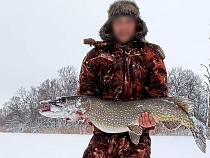 Рыбак из Советска поймал гигантскую щуку