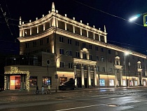 В Калининграде бывшее консульство СССР засверкало по ночам