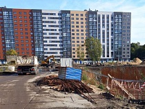В Калининграде на глазах у подростков взрослые женщины подрались из-за мяча