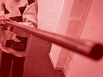 Калининградец едва не забил земляка палкой из-за 20 тысяч рублей