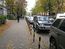 В Калининграде на улице Галицкого мужчина бросался на прохожих