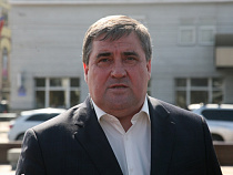 Силанову вручили нагрудный знак и цепь мэра