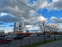 Власти: 60% горожан - за реконструкцию или снос Дома Советов