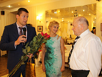 Николай Цуканов поздравил участника штурма Кёнигсберга с 90-летием