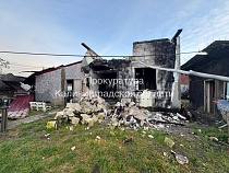 Мужчина во Взморье сжёг дом женщины тупо из ревности