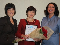 Глава Калининграда наградил грамотой женщину, которая спасла трехлетнего малыша от разъярённого пса