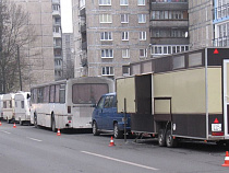 Жители многоэтажки в Калининграде в обиде на Федора Бондарчука