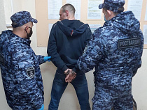 В автосервисе Калининграда задержали двух уголовников 