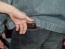 В Калининграде карманник попался с поличным