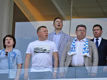 Александр Ярошук спел гимн на открытии «Стадиона Калининград»