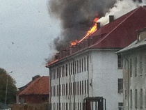 В Гусеве горит здание на территории воинской части