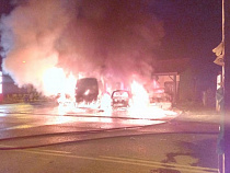 Ночью в Янтарном сгорели четыре автомобиля