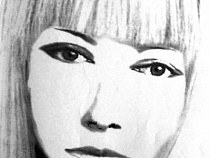 Розыск: в Калининграде девушка-грабитель ударила продавщицу бутылкой по голове 