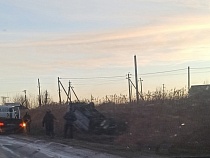 На мамоновском шоссе автомобиль вылетел в кювет