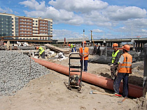 Приспособления для работы разводных механизмов Высокого моста поместят в трубы