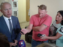 Олег Кутин назвал причины и места озаборивания тротуаров Калининграда