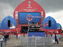 Mash: в Калининграде волонтёр ФИФА кинул болельщиков на 560 тысяч рублей