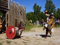 Деревня викингов под Калининградом пропагандировала какую-то хрень