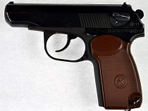 На границе с Польшей задержан калининградец с пистолетом