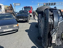 У «Балтии молл» столкнулись четыре автомобиля