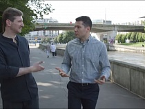 Алиханов рассказал, как на него смотрят бабушки