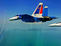 Морской парад в Балтийске: «Русские витязи» покажут фигуры высшего пилотажа 