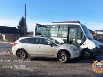 Инспекторы не нашли пострадавшего в ДТП с маршруткой под Калининградом